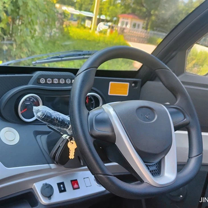 60V Electric Mini E Car Closed Cabin Scooter For Selling